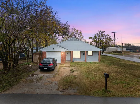 505 E 1st North St, Kaufman, TX 75142