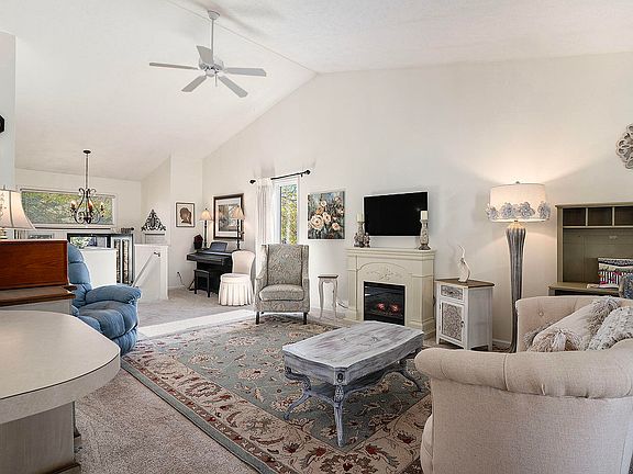 5th image of 6025 Gleneagle Dr