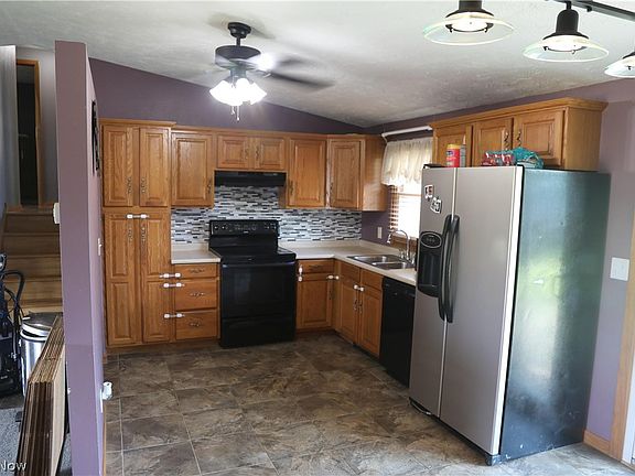 3rd image of 2200 W 37th St