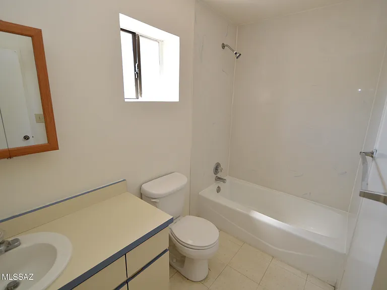 4115 E North St #3 — Photo 6