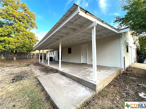 4th image of 811 W Bryce Ave