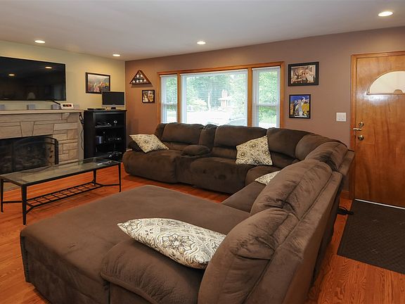 5th image of 9809 Northridge Dr