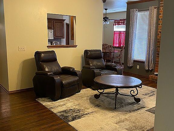 5th image of 3709 Western Heights Ave