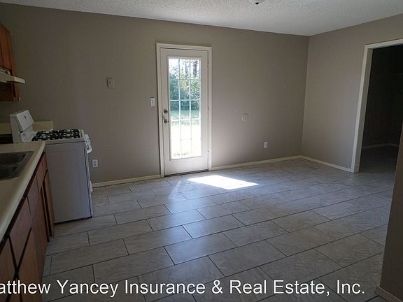 4th image of 1509 Mitzi Ln