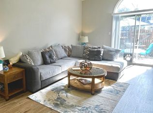 337 Wimbledon Chas APT D, Chesapeake, VA 23320