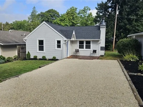 266 Rustic Rook Rd, Chippewa Lake, OH 44215