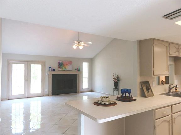 5th image of 2543 Coopers Post Ln
