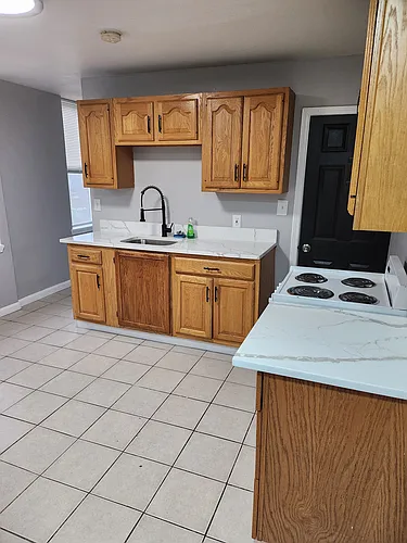 2500 W Fairmount Ave #2 Photo 1