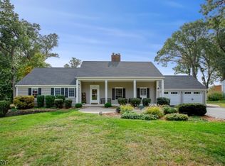 80 Skyline Dr, Morristown, NJ 07960
