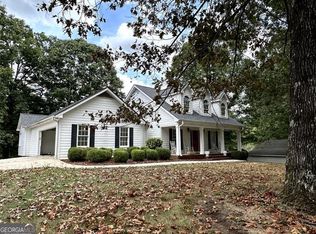578 Stoneview Dr, Hoschton, GA 30548