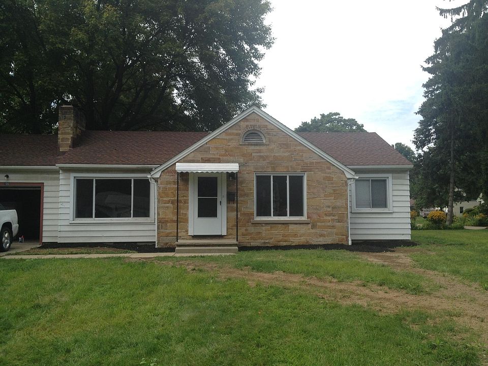 3-bed ranch with one-car attached garage, and large corner l