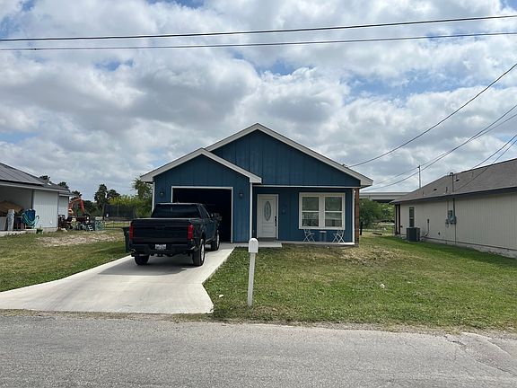 2nd image of 105 Saint Joseph St