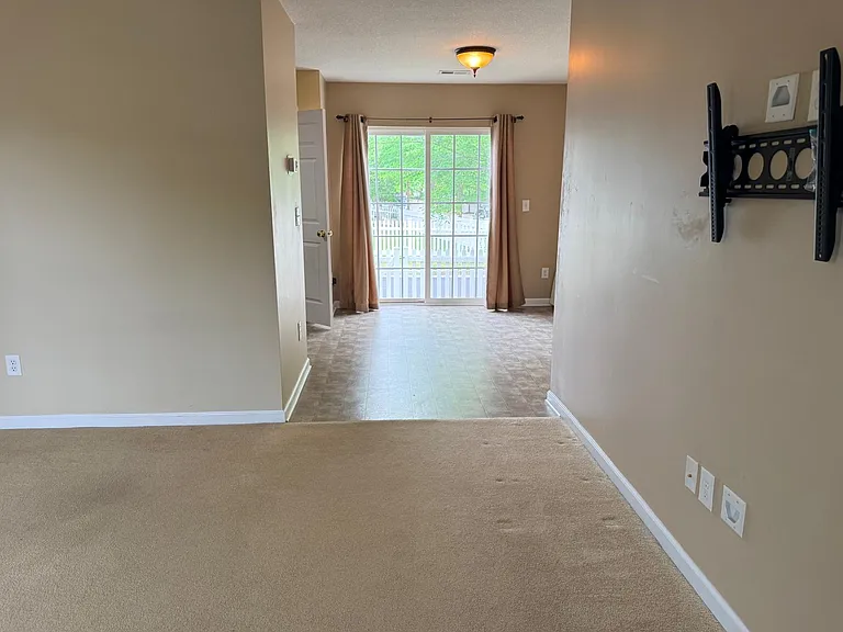4400 Betty Ln — Photo 5