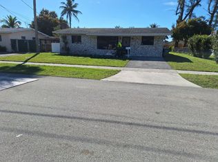 5130 SW 6th Ct, Pompano Beach, FL 33068