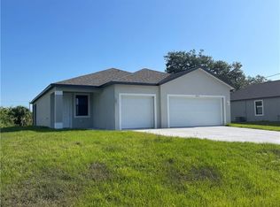 8012 Sunrise Cir, Labelle, FL 33935