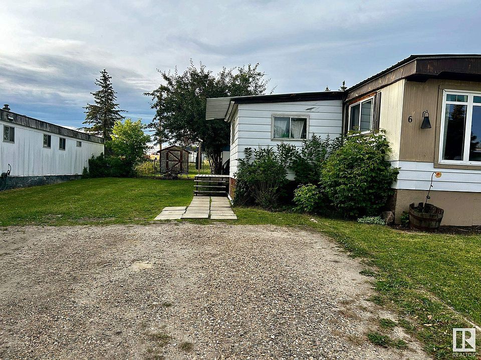 1st image of 5424 48a Ave