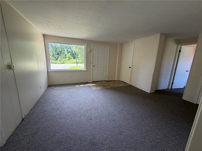 1846 Ridge Rd — Photo 5