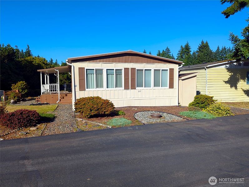 3rd image of 11622 Silver Lake Road #47