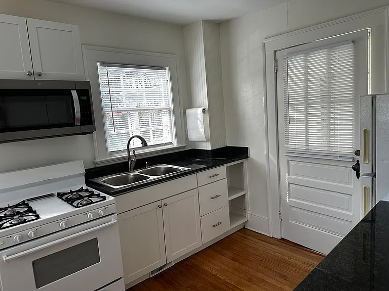 518 Oakwood Ave #A — Photo 9