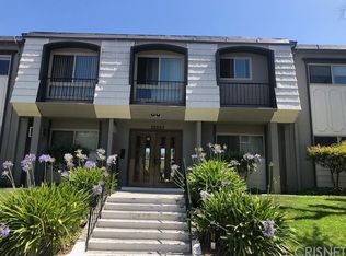22050 Calvert St APT 15, Woodland Hills, CA 91367
