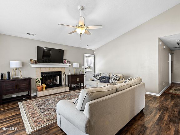 4th image of 2030 Derby Run Road