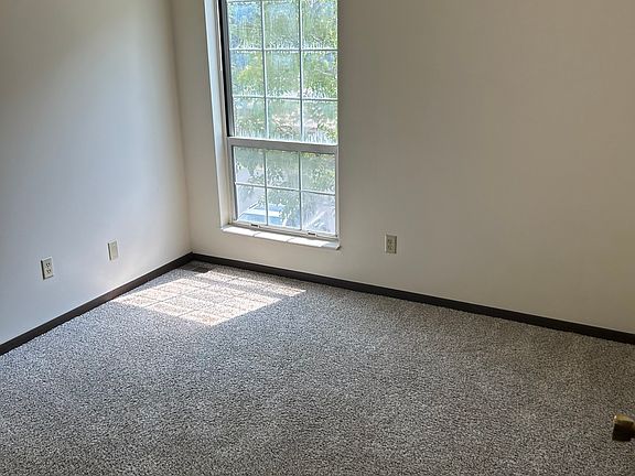 4th image of 7070 Austrian Pine Way