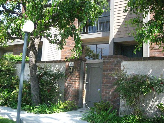 Entrance to Patio/Front Door