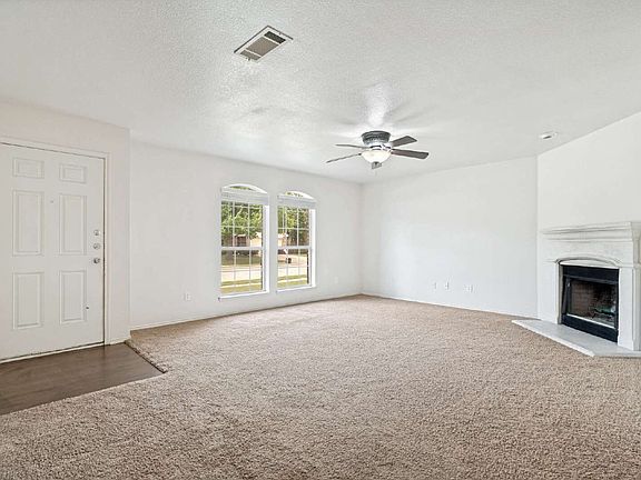 2nd image of 416 Bretts Way