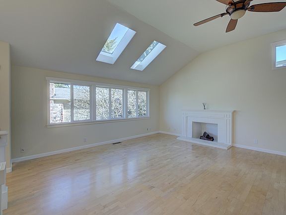 4th image of 11231 NE 58th Pl