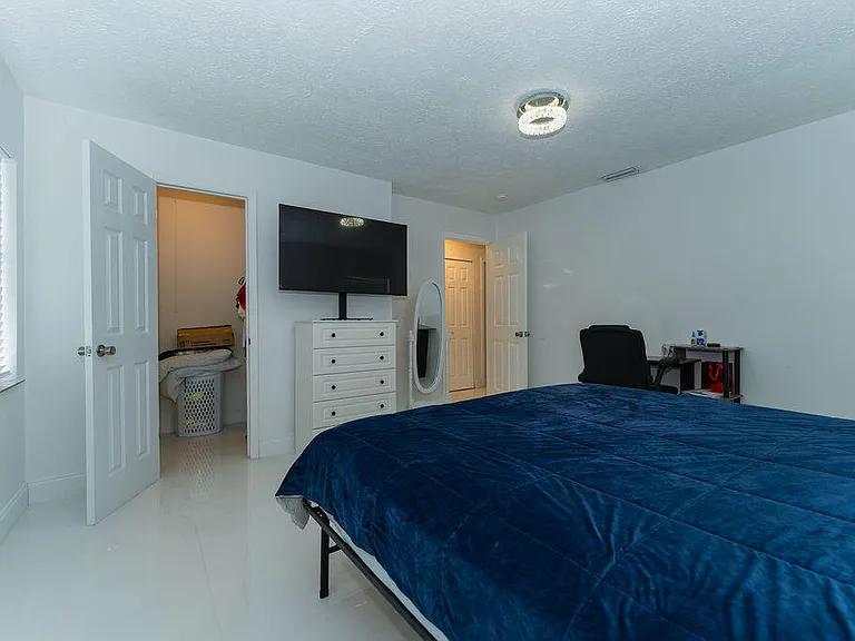 1242 SW Parma Ave — Photo 42