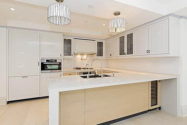 Rented by Domus Realty | media 25