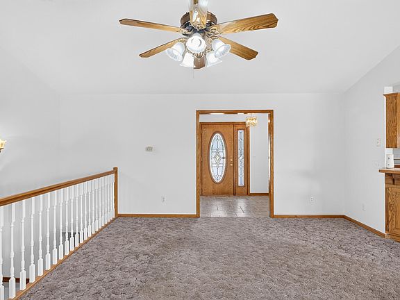 3rd image of 1535 Dark Valley Road