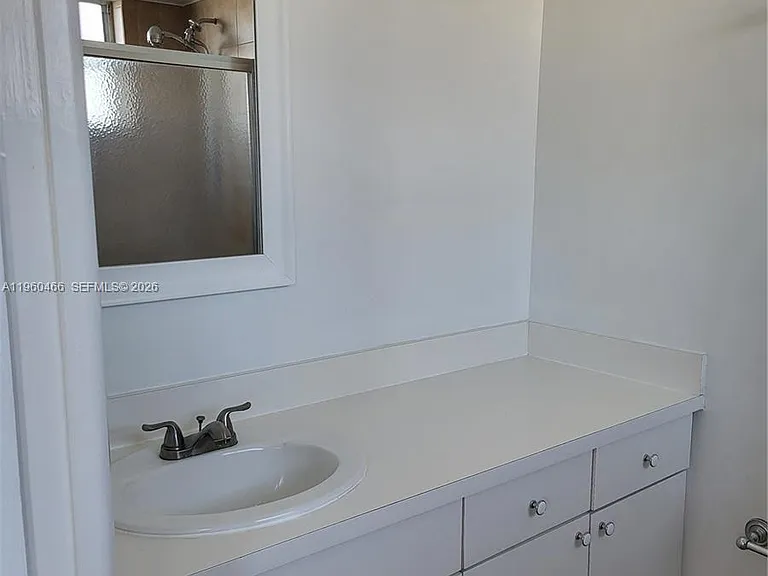 1020 94th St #503 — Photo 10