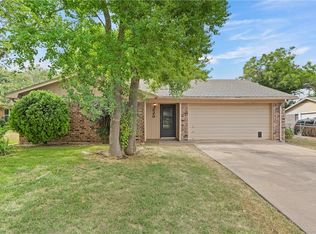 229 Del Rio Dr, Hewitt, TX 76643