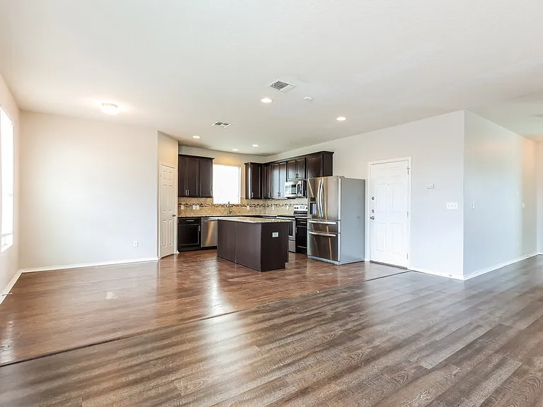 9431 Hanover Sky — Photo 5