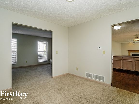 5th image of 7076 Jean Ct
