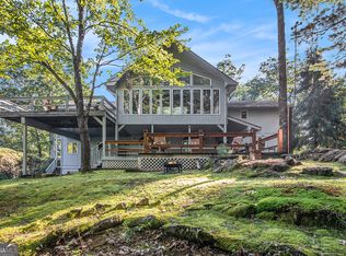 388 Alex Mountain Dr, Sky Valley, GA 30537