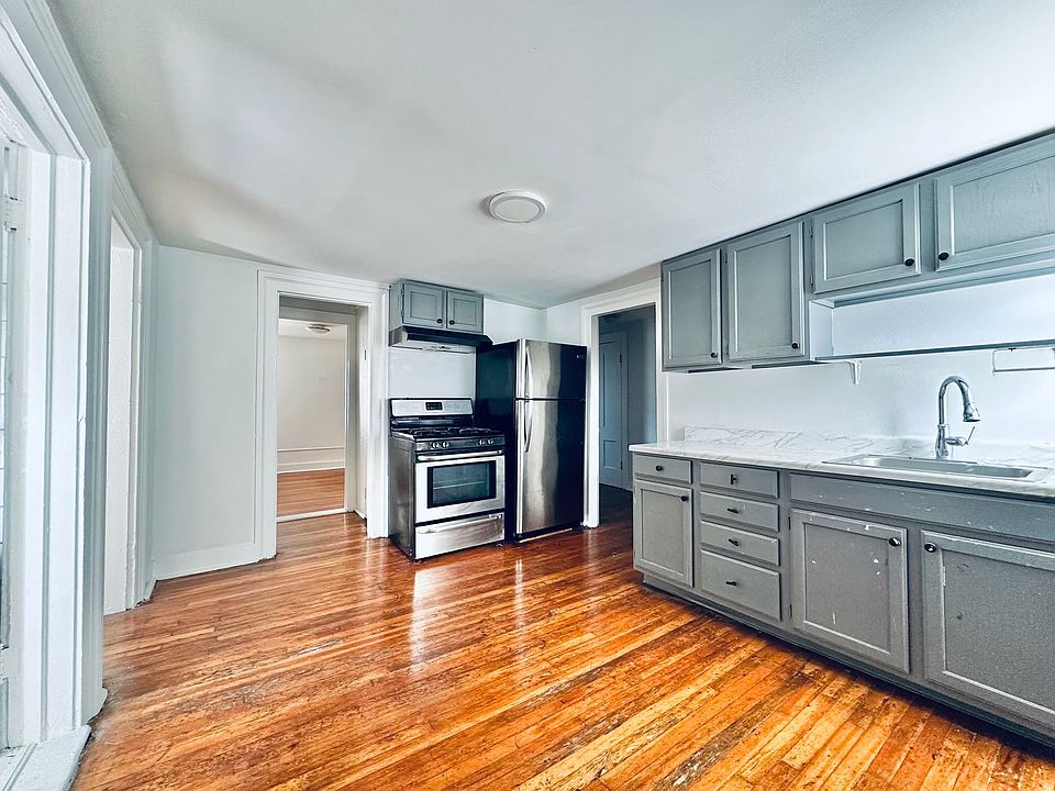 1st image of 175 Bradley St #2