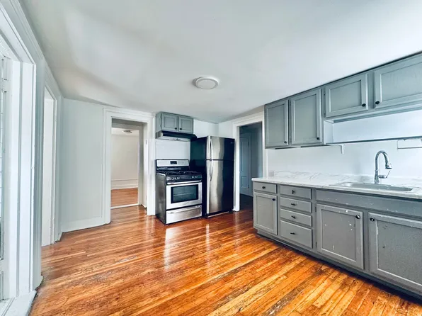 175 Bradley Street, 175 Bradley St #2, New Haven, CT 06511