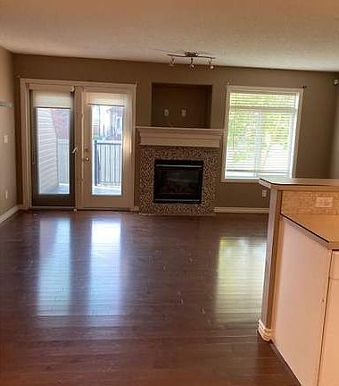 3rd image of 9511 102nd Ave #1A