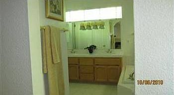 3rd image of 158 Sutcliffe Cir