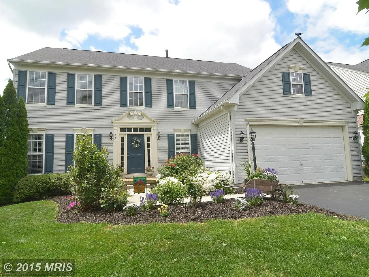 223 Park Gate Dr SE photo 1
