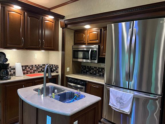 5th image of 2757 Owens Dr #2