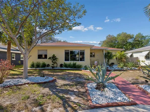 6226 8th Ave S, Gulfport, FL 33707