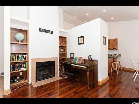 4th image of 1063 S Slate Canyon Dr