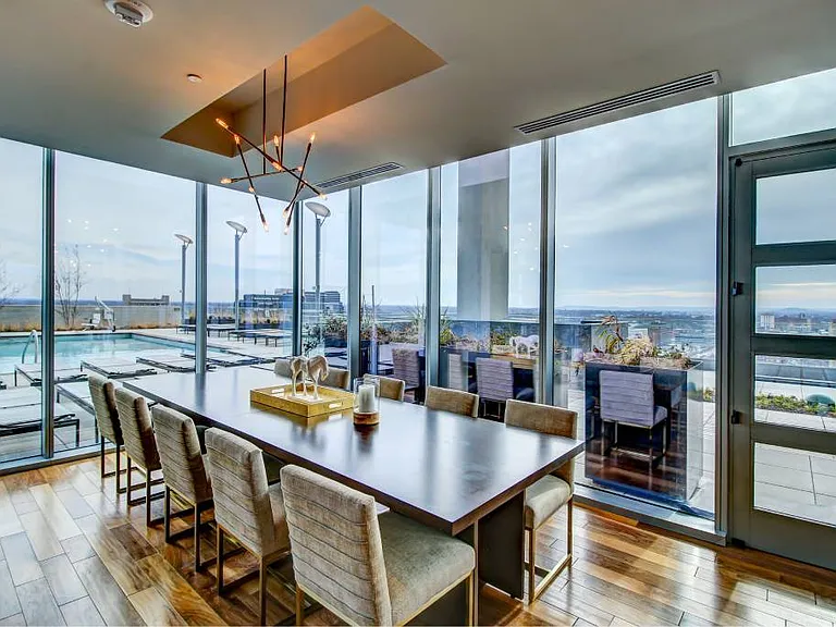 The Residences at OMNI Louisville — Photo 13