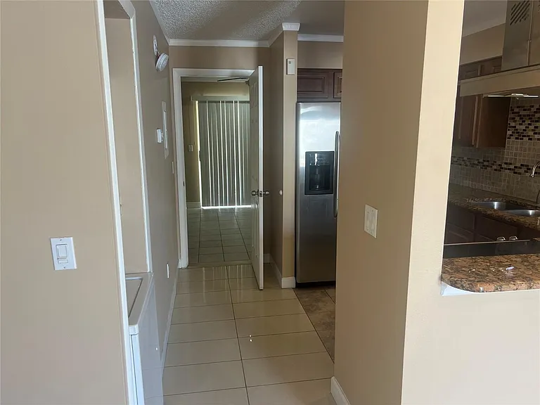 30 Lake Villa Way — Photo 6
