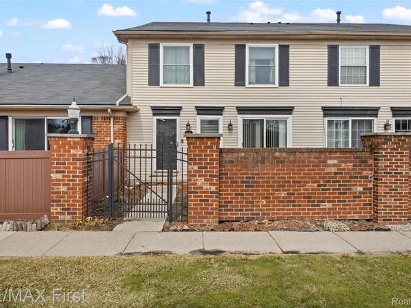 41128 Northwind Dr, Canton, MI 48188