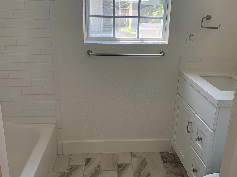 2nd bathroom