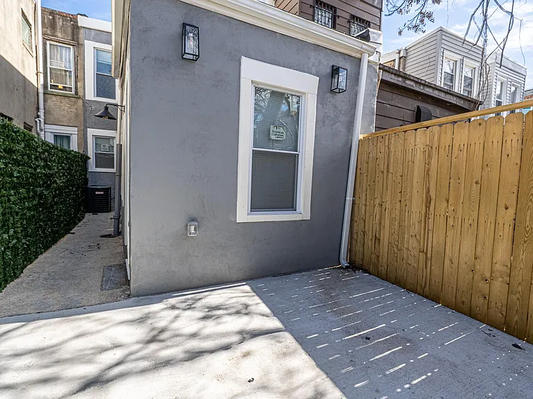 1730 S 20th St — Photo 10